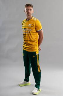 24 adidas Junior Notts Outlaws T20 Replica Shirt