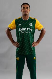 24 adidas Junior Notts Outlaws One Day Replica Shirt