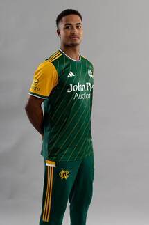 24 adidas Junior Notts Outlaws One Day Replica Shirt